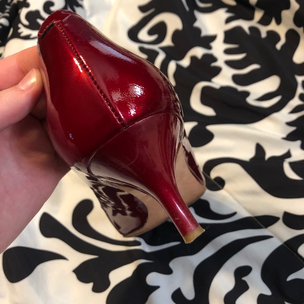 Red shoes - Picture 6 of 7